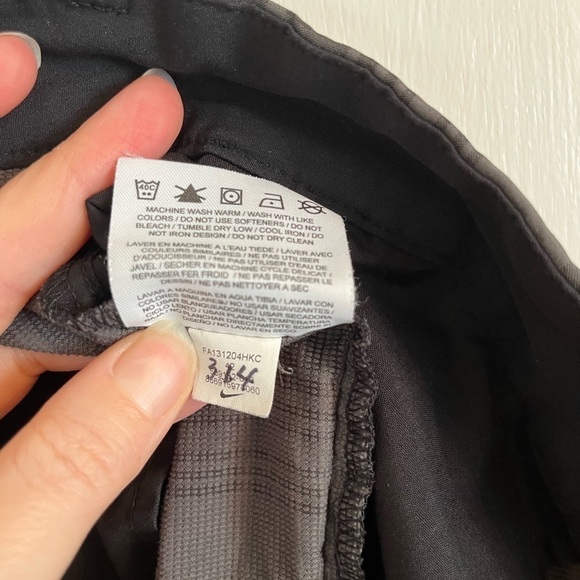 nike Golf Tour Performance Dri-Fit Men’s Gray Plaid Chino Shorts Sz 42 Stretch - Picture 6 of 8